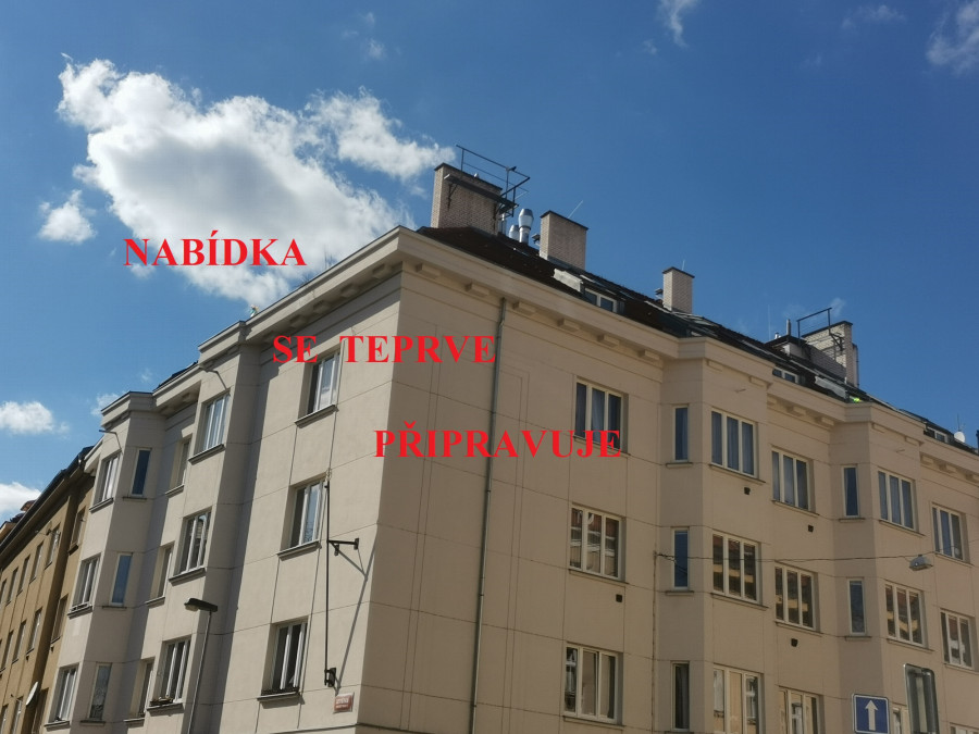 Pronájem bytu 1+kk, ul. Plzeňská, Praha 5 - Smíchov